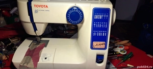 Vînd mașina de cusut 