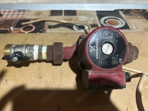 Pompă de recirculare 