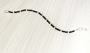 bratara hande made - imagine 2