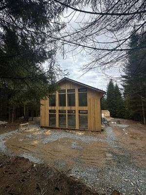 Vând cabană Stațiunea Muntele Baisorii  - imagine 5