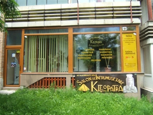 Post de coafura si manichiura-pedichiura