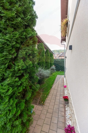 Casă construita in 2016, mobilata si utilată, zona liniștită - imagine 7