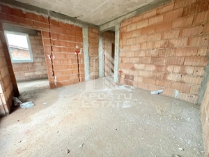 Duplex despartit prin baie si hol cu 3 dormitoare si dressing in Giroc