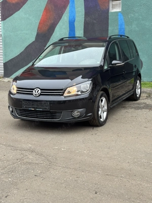 Vând touran 2.0 TDI 7 locuri