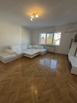 Apartament spatios cu 3 camere