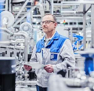 Ai experiență tehnică și îți place să coordonezi oameni? Angajăm Production Team Leader!