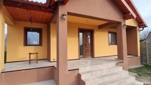 casa noua in vinga - imagine 10