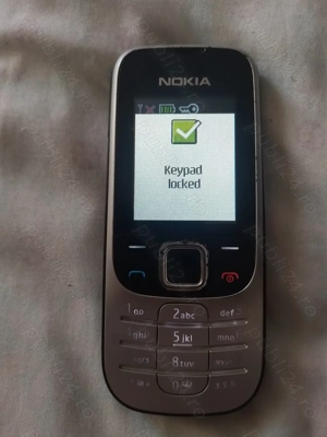 Vând Nokia 2330 arata bine