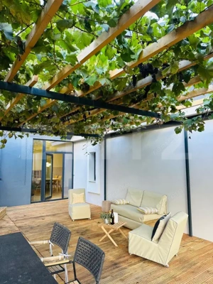 Casǎ finisata modern,  la cheie, vis-a-vis de Spitalul Județean - imagine 17