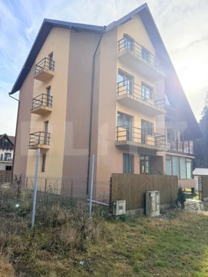 De vânzare – Pensiune complet funcțională în Predeal,15 CAMERE+2 APARTAMENTE 