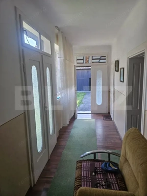 Casă 3 corpuri • Central Geoagiu • 657 mp teren • Garaj & utilități - imagine 3