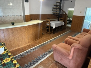 Casă spațioasă P+E 261 mp + 700 mp teren   Băicoi, direct proprietar!! - imagine 3