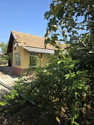 Casă cu teren generos – Măgurele, sat Iazu, Prahova