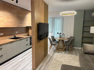 2 camere decomandate, lux