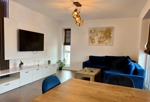 Apartament 2 camere - regim hotelier Coresi Kasper - imagine 2