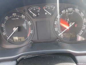 skoda octavia  1.6 Gpl - imagine 3