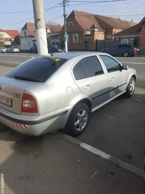 skoda octavia  1.6 Gpl