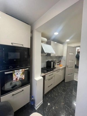 Vanzare apartament 3 camere in Titan, 5 minute metrou Grigorescu, renovat total - imagine 2