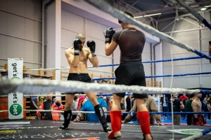 Antrenor lupte box kickbox autoapărare  - imagine 5