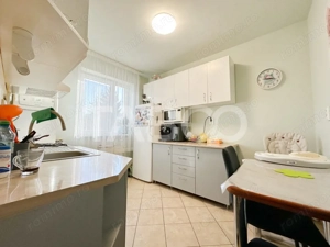 De vanzare apartament 2 camere cartier Intre Lacuri - imagine 5