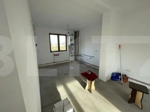 Casă cu 3 camere în Dumbrăvița - imagine 4