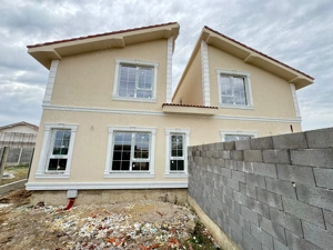 Duplex despartit prin camera tehnica - 4 camere Toate Utilitatile - imagine 3