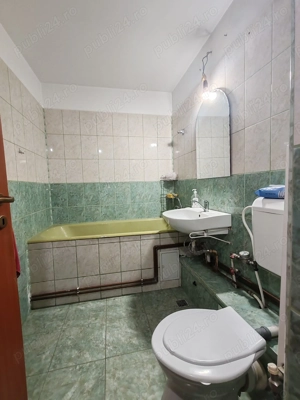 Apartament 3  camere Exercițiu, 2 balcoane, fond 1986,centrala termica  - imagine 4