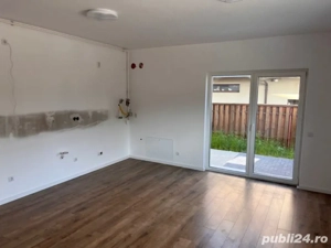 Ap de vânzare cu 2 camere și grădină nou finisat în Florești zona Tăuțiului parcare