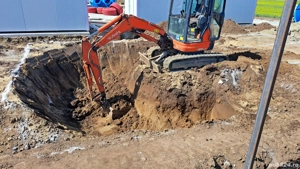 Miniexcavator Kubota u25  - imagine 5