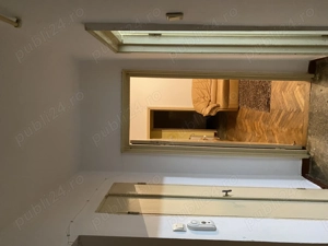 Închiriez apartament cu 3 camere 