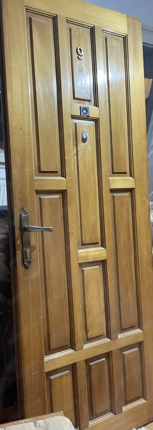 Vand usi din lemn folosite