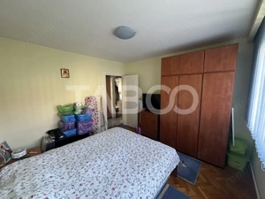 Apartament decomandat etaj intermediar 4 cu 3 camere baie cu geam lift - imagine 5