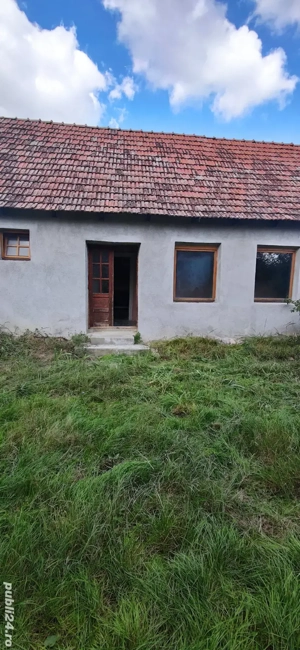 Vând casa locuibila!