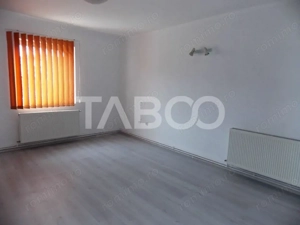 Spatiu pentru birouri de inchiriat cu utilitati incluse in Strand  - imagine 3