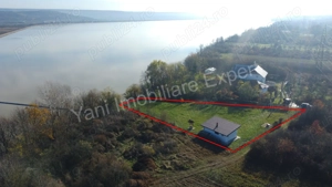 Teren cu ieșire la lac + anexă de vânzare în comuna Merișani, sat Vâlcelele, județ Argeș. - imagine 2