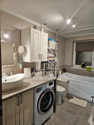 Triplex cu 3 camere, 2 bai, regim de inaltime P+1, Sanandrei - imagine 7