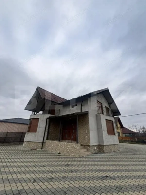 Casă de vânzare – Strada Slătiniței, nr. 214A-unirea 