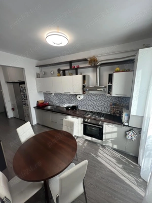 Apartament de 2 camere decomandat, zona Pori, Floresti