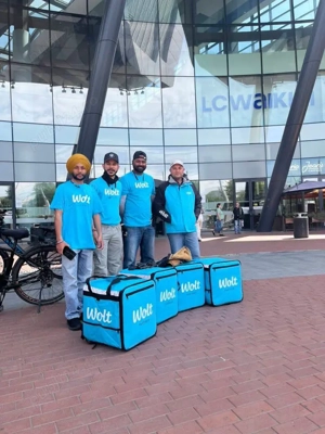 Angajam Livratori Glovo  Bolt Food  Wolt - imagine 3