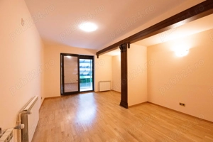 VILA P+2 cu piscina, 22 camere si consum ZERO, zona Baneasa - ROMATSA - imagine 5