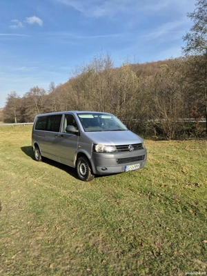 Vând dubă 8+1 locuri T5 Caravelle, an 2011-model lung