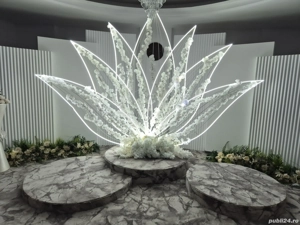 vand decoruri cu led pentru evenimente