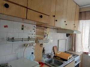Vand apartament cu 3 camere si garaj