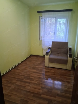 Vând apartament 3 camere decomandat,parter - imagine 6