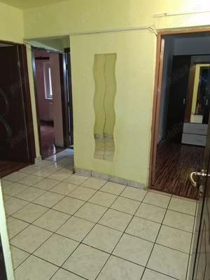 Vând apartament 3 camere decomandat,parter - imagine 8