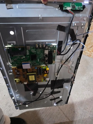 Dezmembrez tv JVC lt-32vh52k - imagine 2