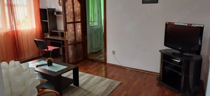  De vanzare,zona Dacia,apartament 2 camere,etaj 4 ,direct de la proprietar.