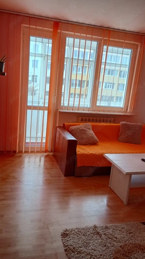 Inchiriez apartament 2 camere ultracentral mobilat,utilat regim hotelier sau termen lung
