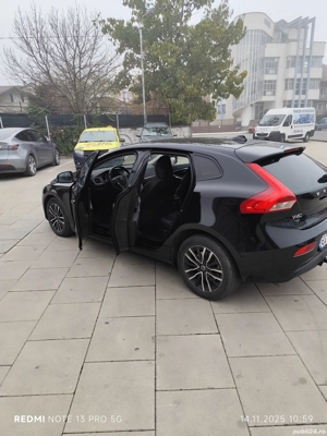 Ofer spre vanzare Volvo V40 D2 - imagine 2