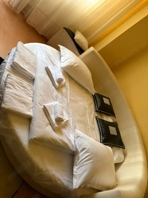 Apartament central - regim hotelier - imagine 3